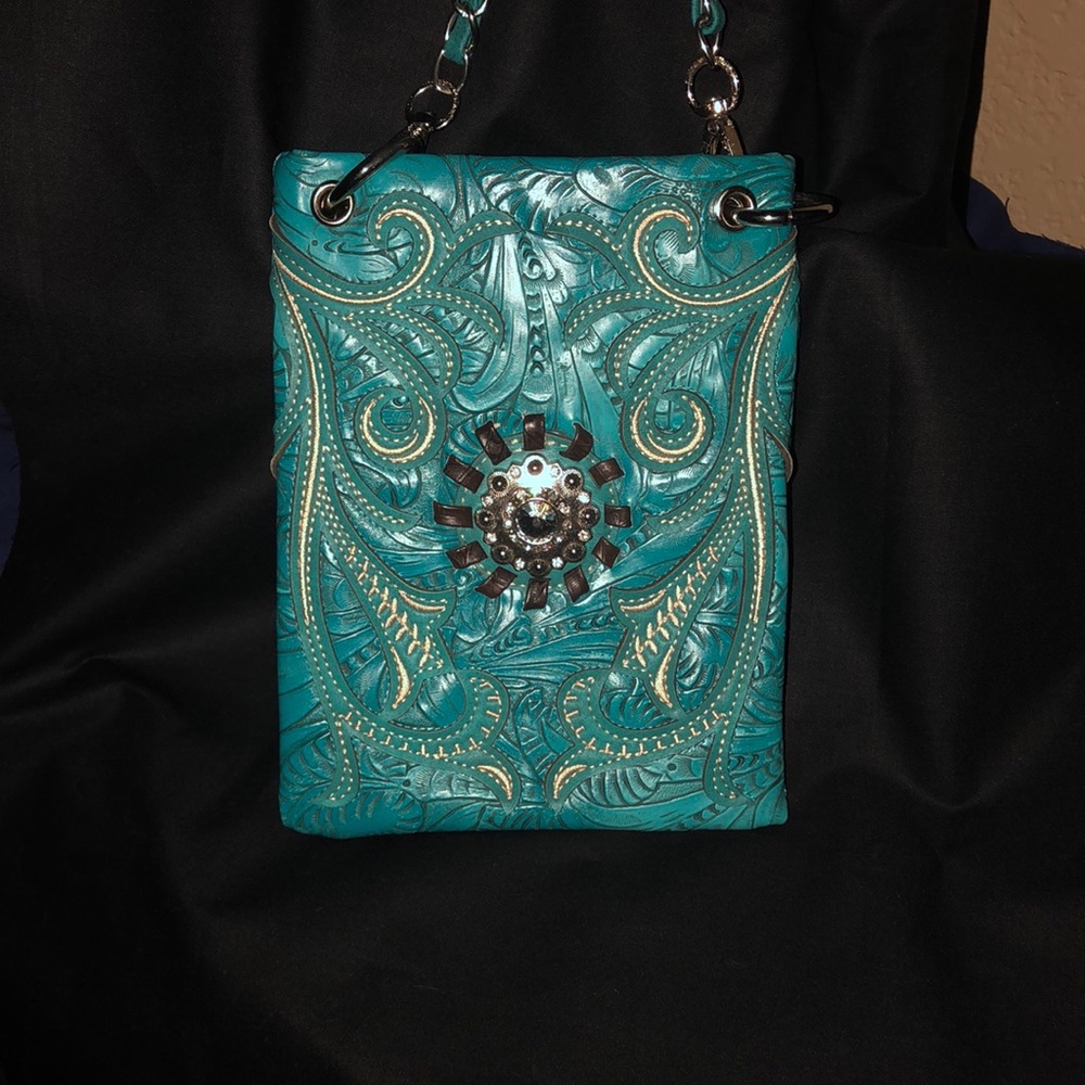 Cross body bag. Turquoise and silver.